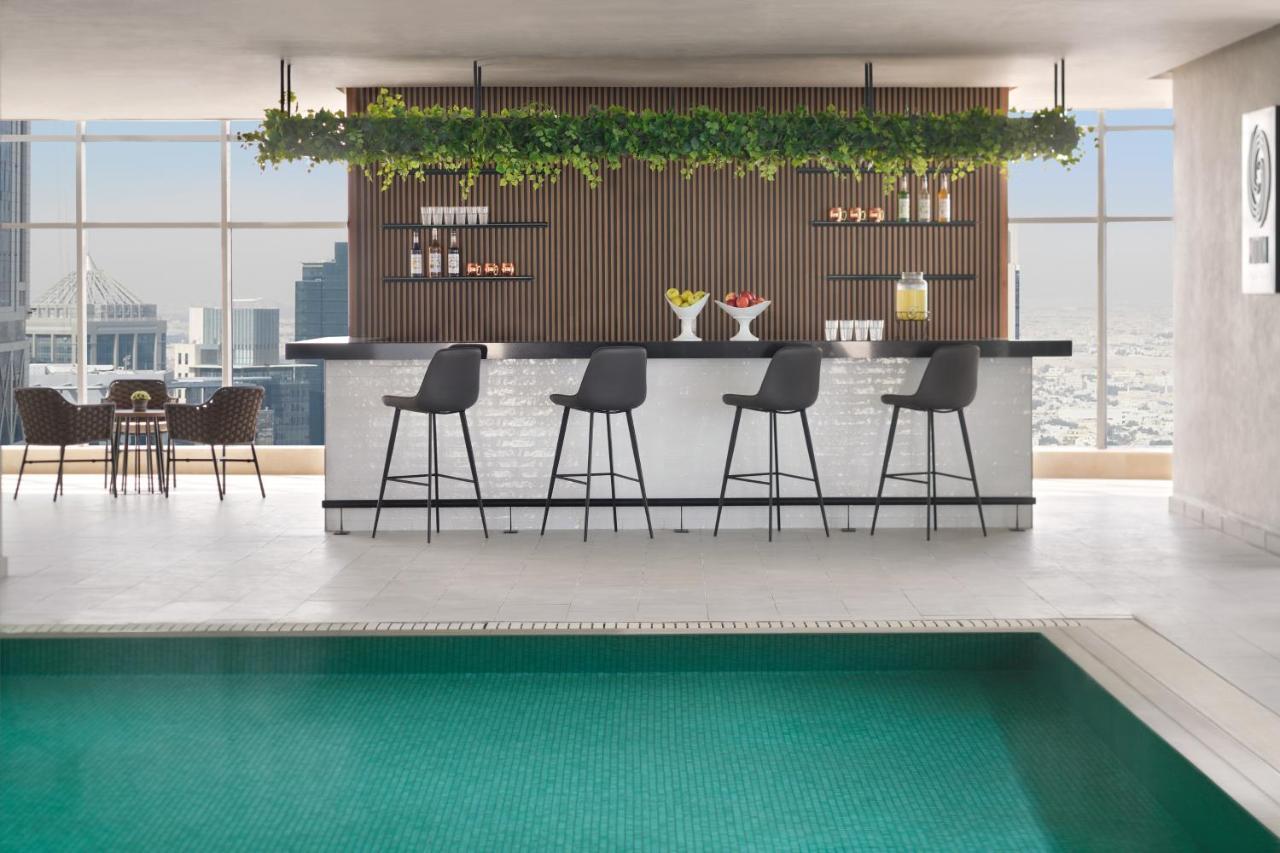 Element By Westin West Bay Doha Hotell Eksteriør bilde The Sky Bar