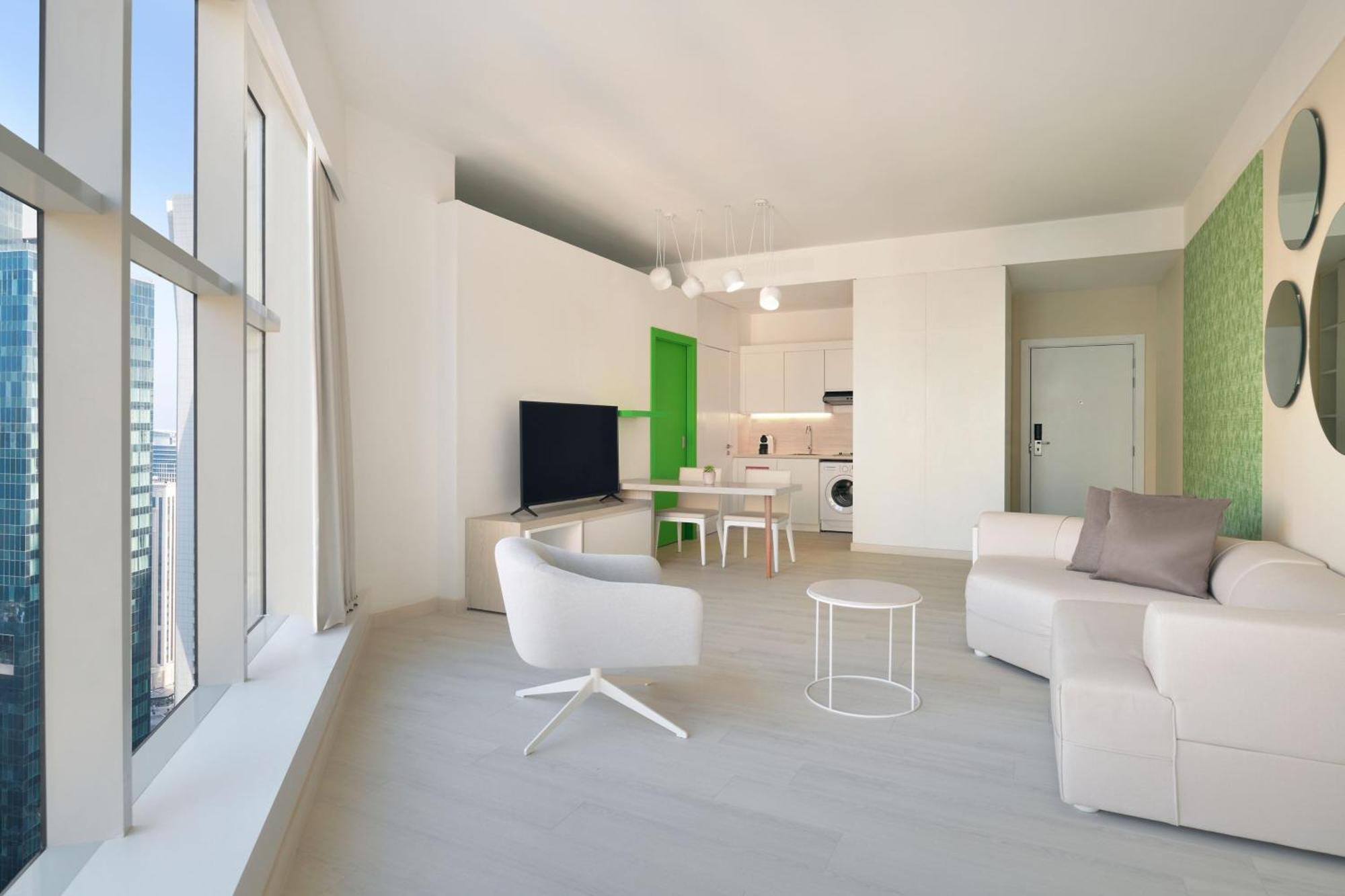 Element By Westin West Bay Doha Hotell Eksteriør bilde Interior of a typical apartment