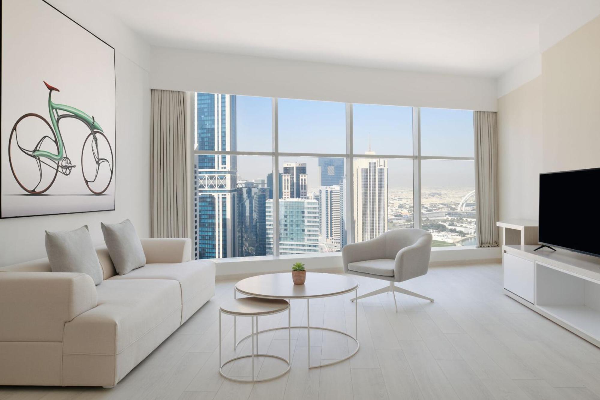 Element By Westin West Bay Doha Hotell Eksteriør bilde Living room